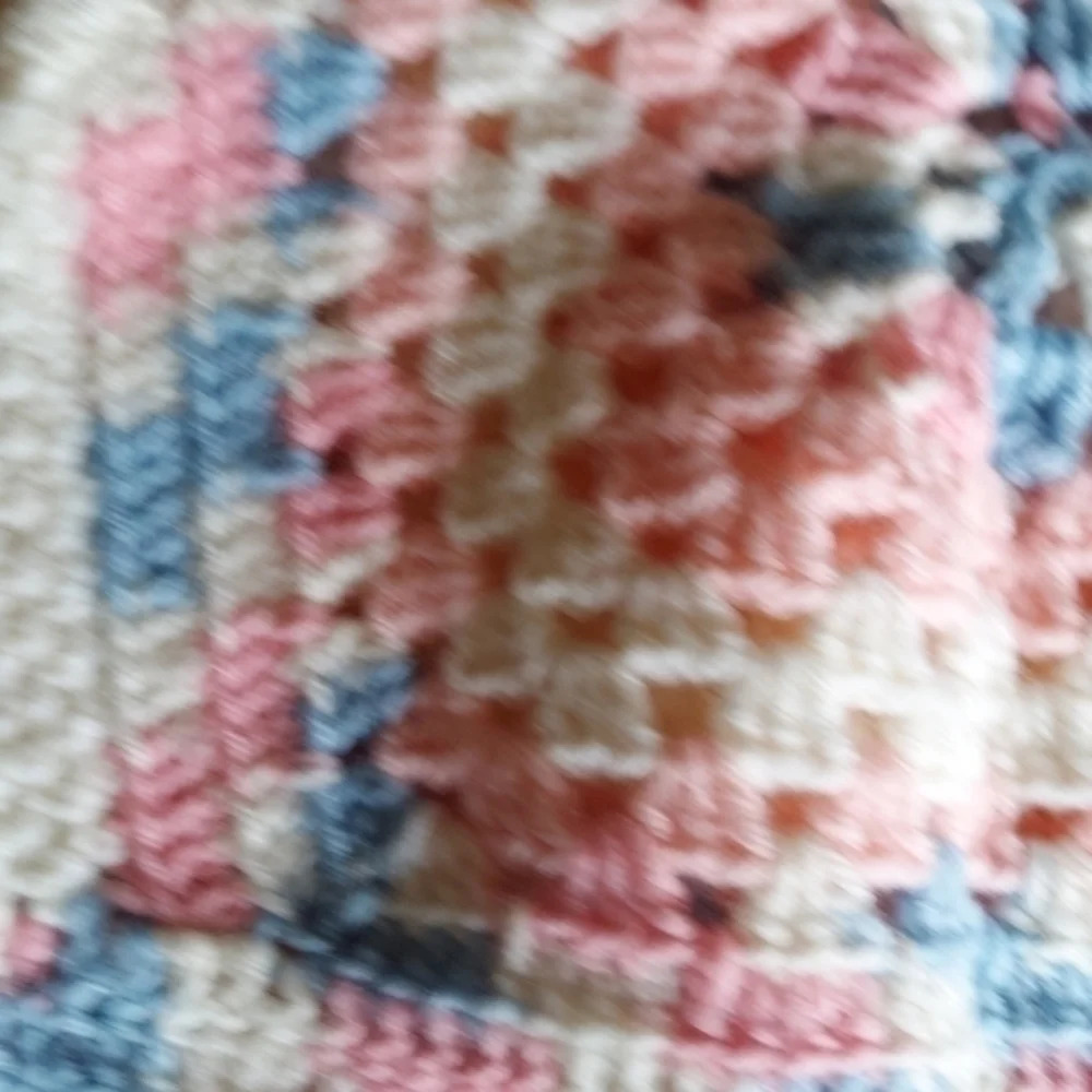 Vintage Y2K Blue Pink White Grannycore Granny Square Crocheted Crop Sweater … - Picture 5 of 12